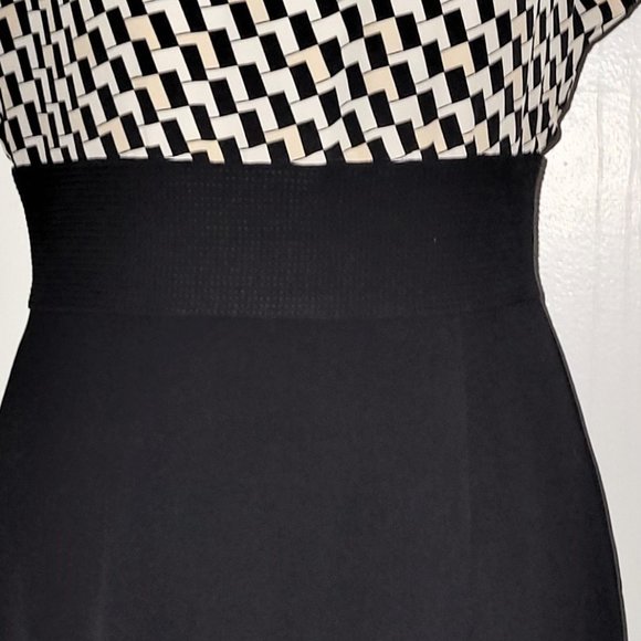 NWOT! WHBM Silk Black/Patterned Dress - 4 - Picture 4 of 4